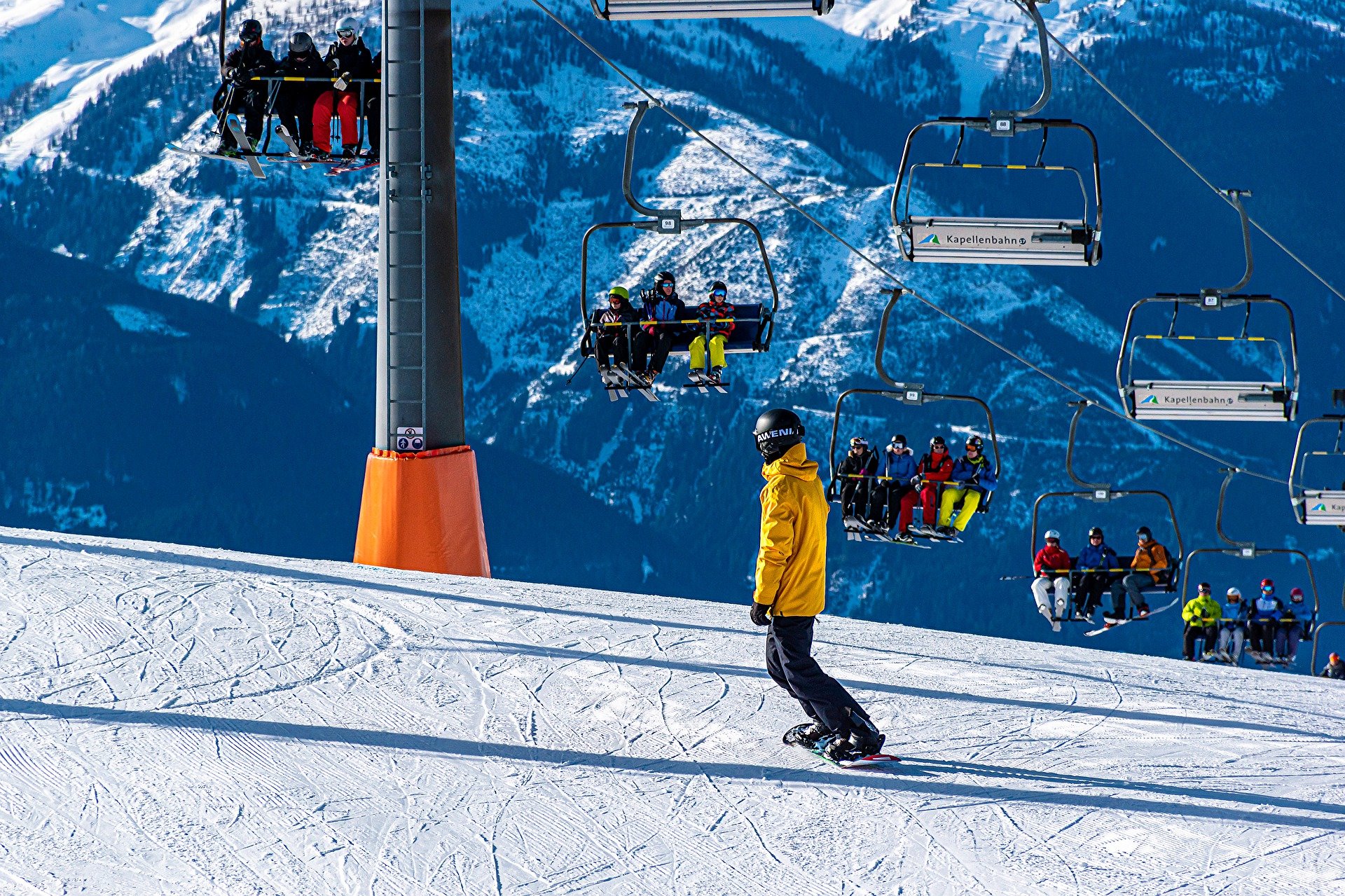 Białka Tatrzańska: Narciarz zderzył się z kobietą na snowboardzie, łamiąc jej kręgosłup