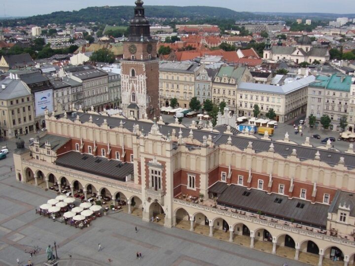 Kraków: Drzewa na Rynku Głównym mogą nie zostać posadzone tej wiosny