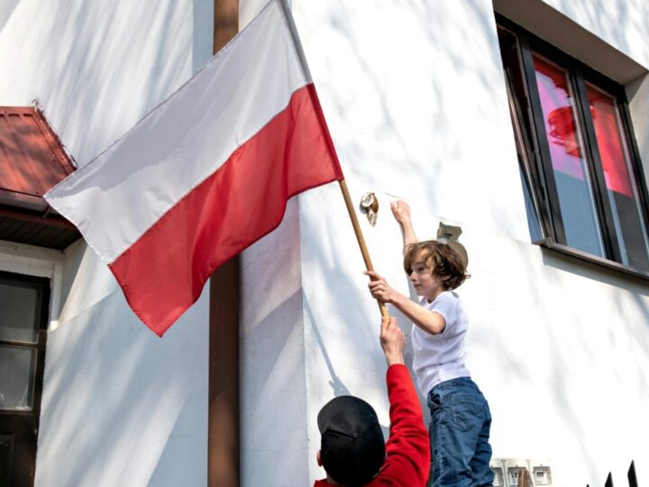 Utrzymanie bezpieczeństwa podczas obchodów Narodowego Święta Niepodległości w Krakowie przez policję