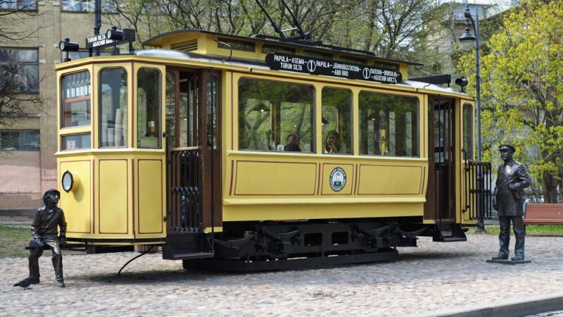 Zabytkowe tramwaje i mikrobusy na sierpniowy weekend w Krakowie!