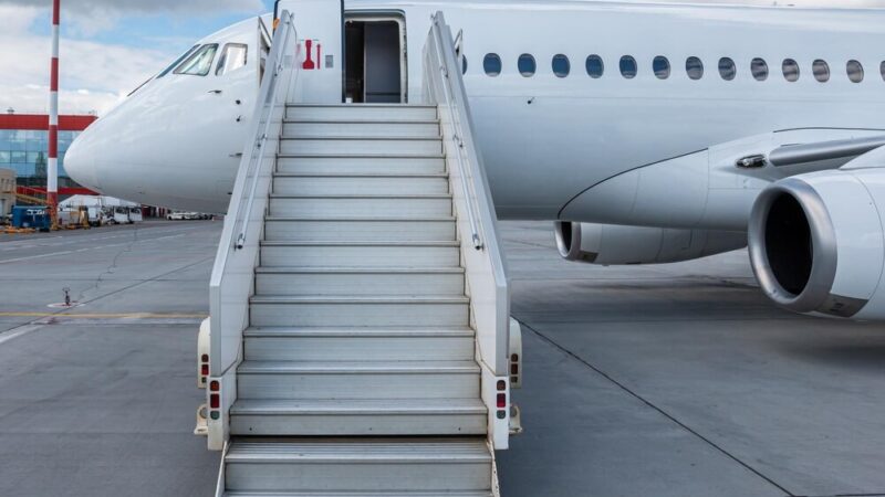 Kraków Airport osiąga historyczny sukces: Sierpień z rekordowymi 1,3 miliona pasażerów!