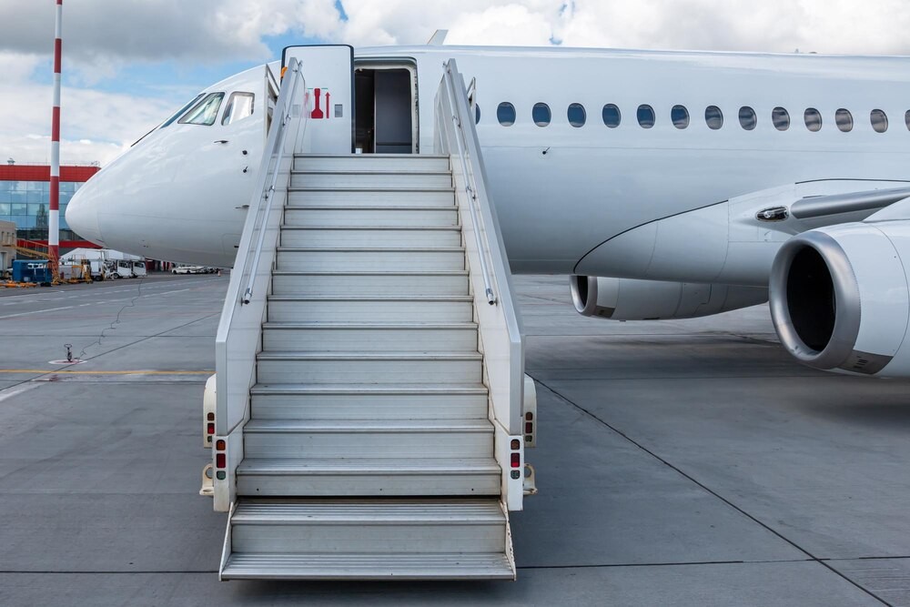 Kraków Airport osiąga historyczny sukces: Sierpień z rekordowymi 1,3 miliona pasażerów!