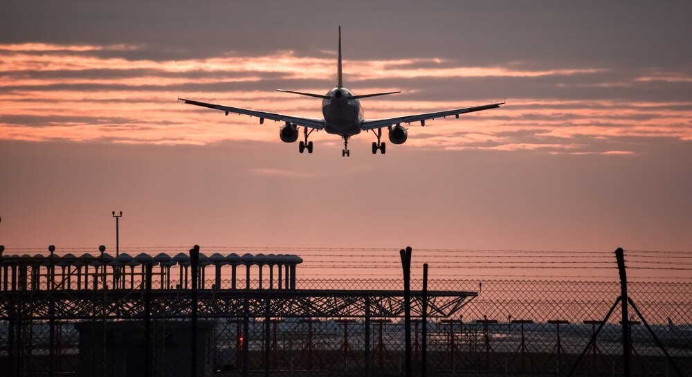 Kraków Airport znosi limit płynów w bagażu podręcznym – nowa era dla podróżnych!