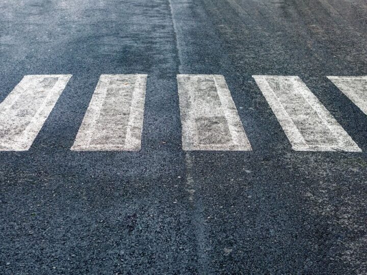 Kraków inwestuje w pieszych: 24 km nowych chodników i więcej w planach!