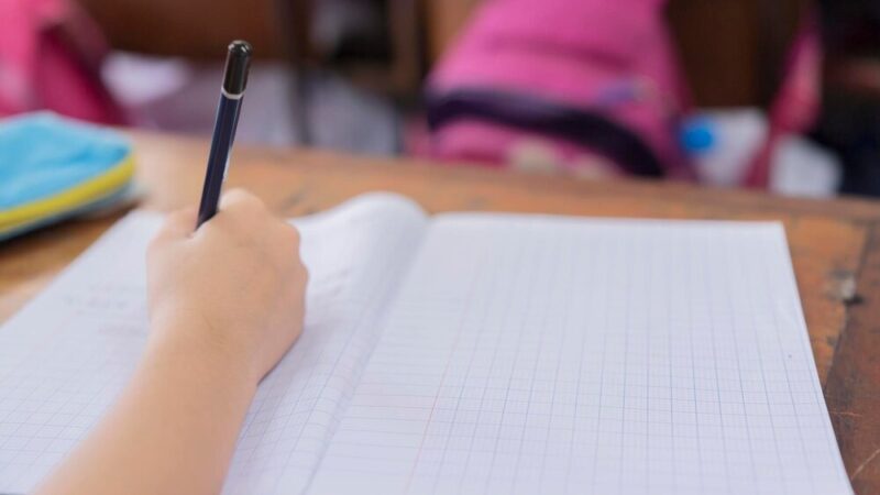 Kraków rezygnuje z darmowych lekcji pływania dla dzieci z powodu braku funduszy i basenów