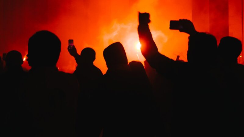Kraków żegna Roof Party: Ostatni Taniec z Sideralem na Dachu!
