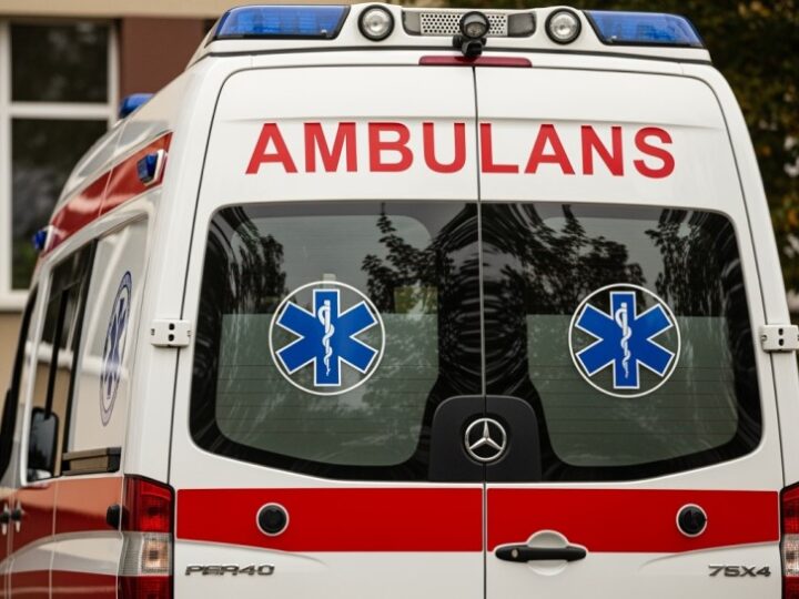 Policjanci z Krakowa edukują o bezpieczeństwie na weekendowych piknikach