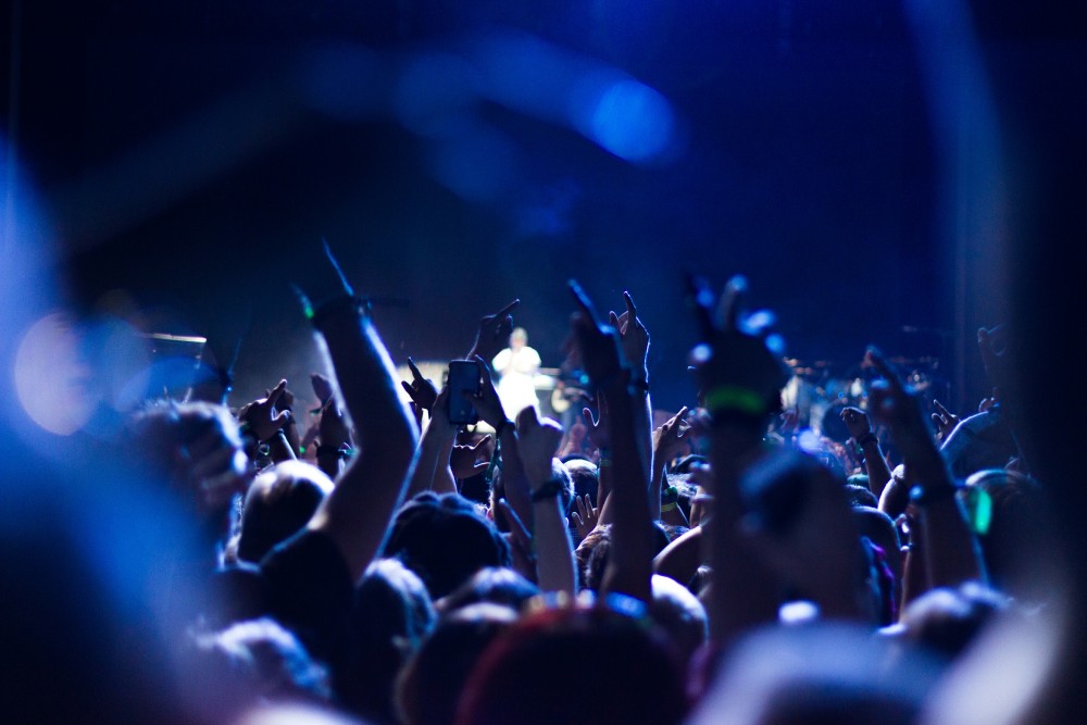Porfirion zaprasza na magiczny koncert Dziewczyny jesienne w Piwnicy pod Baranami