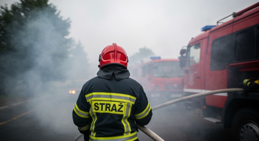 Pożar w Krakowie: Mieszkańcy ewakuowani z płonącego budynku