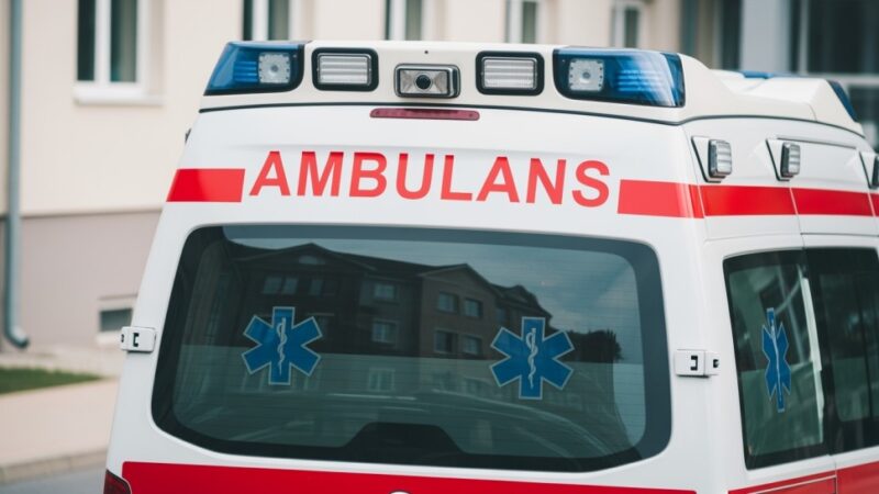 Wypadek na budowie w Krakowie: 43-latek w stanie krytycznym po upadku pustaków
