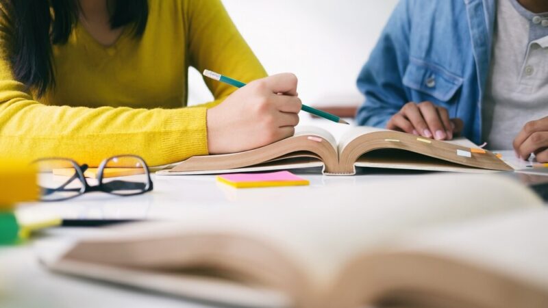Kraków wprowadza innowacyjne programy edukacji kulturowej dla mieszkańców i turystów