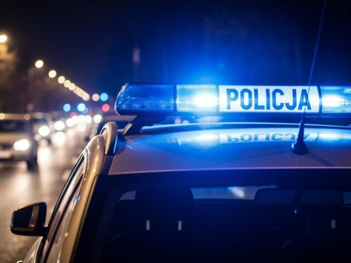 Kierowca bez dokumentów zatrzymany za nielegalne parkowanie – sprawa trafia do policji