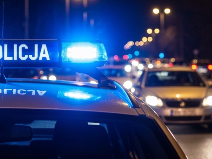 Krakowska policja w akcji: Bezpieczniejsze ulice dla pieszych i kierowców!