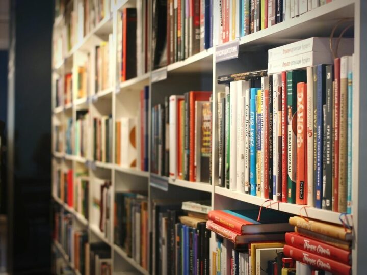 Dziesiąta edycja „Poetyckich Jaskółek” – młodzieżowa poezja i sztuka w akcji!