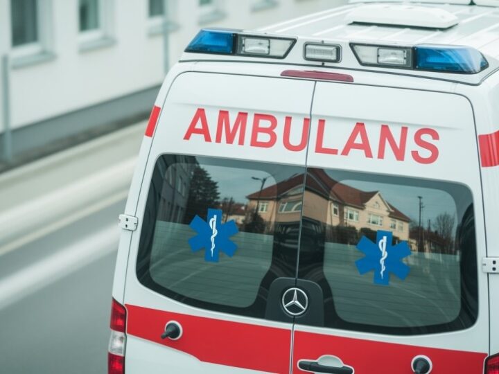 Bezpieczni seniorzy w Krakowie: Jak zadbać o swoje bezpieczeństwo?