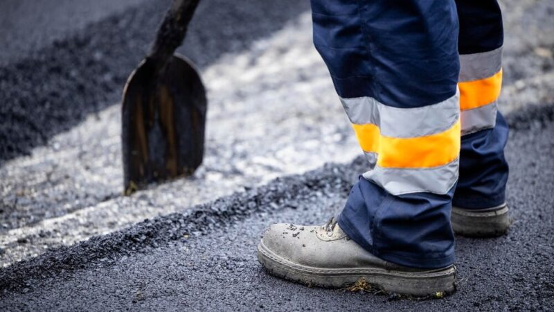 Utrudnienia na ul. Dobrego Pasterza: Miesięczna zmiana w organizacji ruchu!