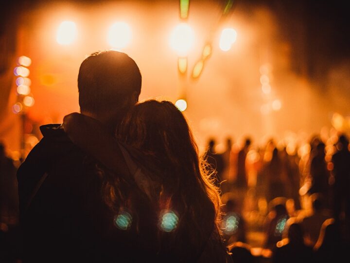 Chór Gaudium: Muzyczna podróż przez patriotyzm w Kłaju