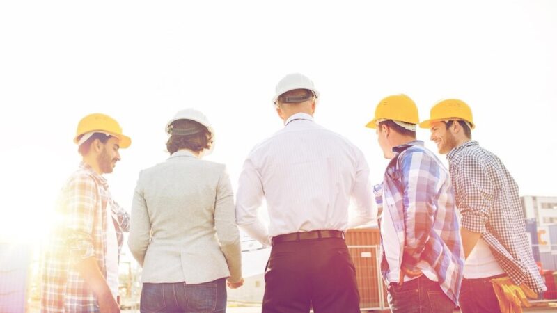 Bezpieczniejsza i piękniejsza szkoła w Mogilanach dzięki nowemu ogrodzeniu