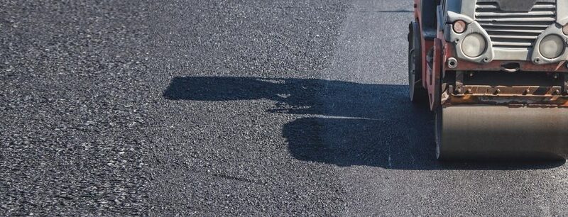 Remonty dróg w Gminie Kłaj – nowe umowy podpisane!