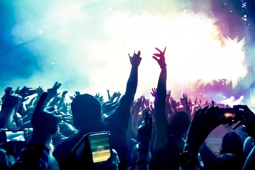 Muzyczna jedność w Krzeszowicach: Wzruszający koncert patriotyczny łączy społeczność