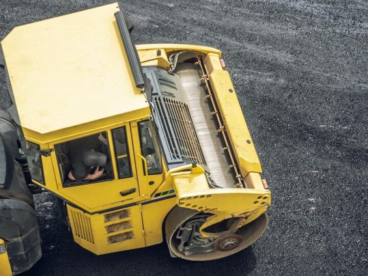 Zimowe wyzwania na drogach gminy Skała: co przyniesie sezon 2025/2026?