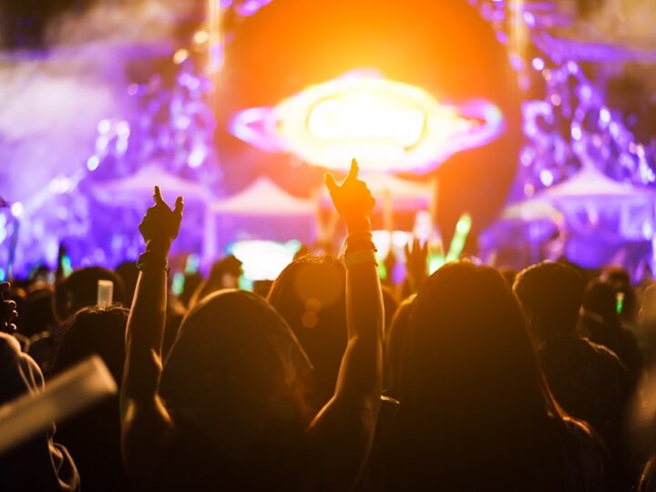 Zimowy koncert z magicznym duetem Pani Śnieżynki i Pana Mroźnej Minki