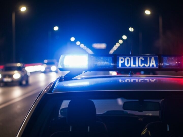 Kraków w bezpiecznych rękach: policja chroni jarmark i mecz piłkarski