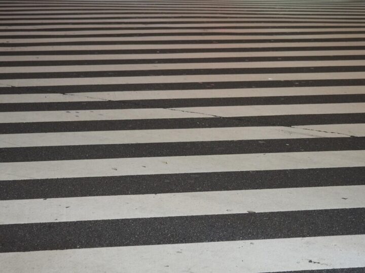 Bezpieczni Seniorzy: Dzień Edukacji w Świnnej Porębie