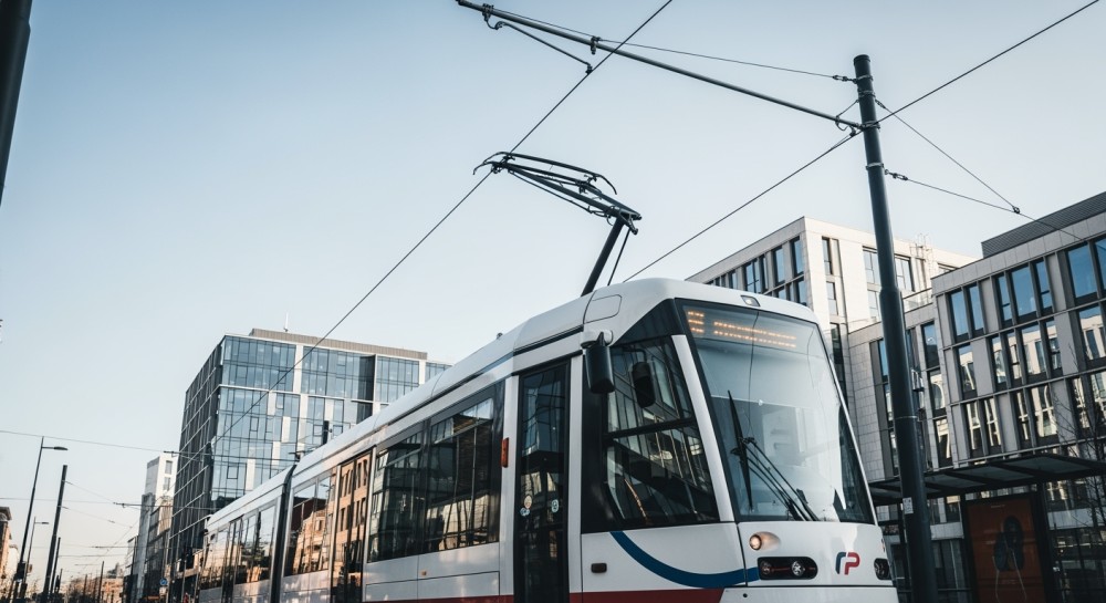 Kraków wprowadza najdłuższe tramwaje w Polsce – 20 nowoczesnych pojazdów na trasach!