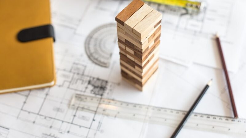 Budowa mieszkań w Zręczycach rusza: umowa podpisana w Gminie Gdów