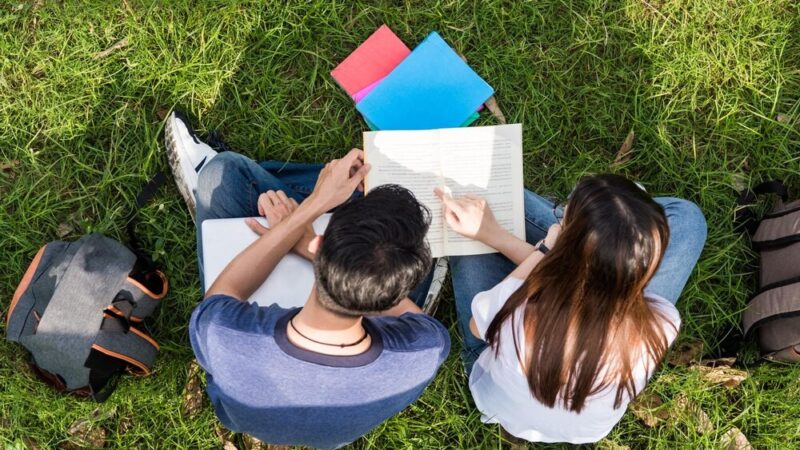 Kraków: Nowoczesna edukacja w zgodzie z rynkiem pracy