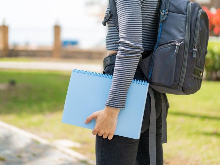 Edukacja dla bezpieczeństwa: Młodzież uczy się o ryzyku na drodze