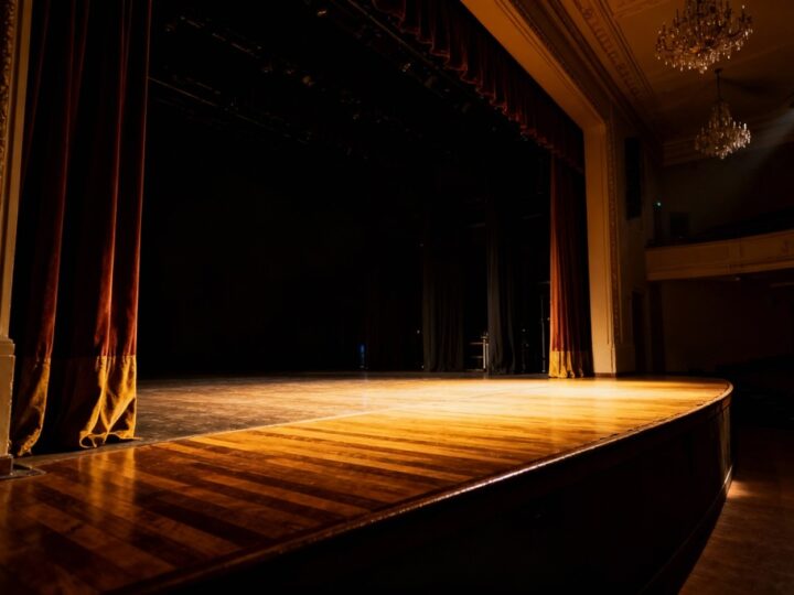 Zimowo-wiosenne teatralne hity w Krakowie!