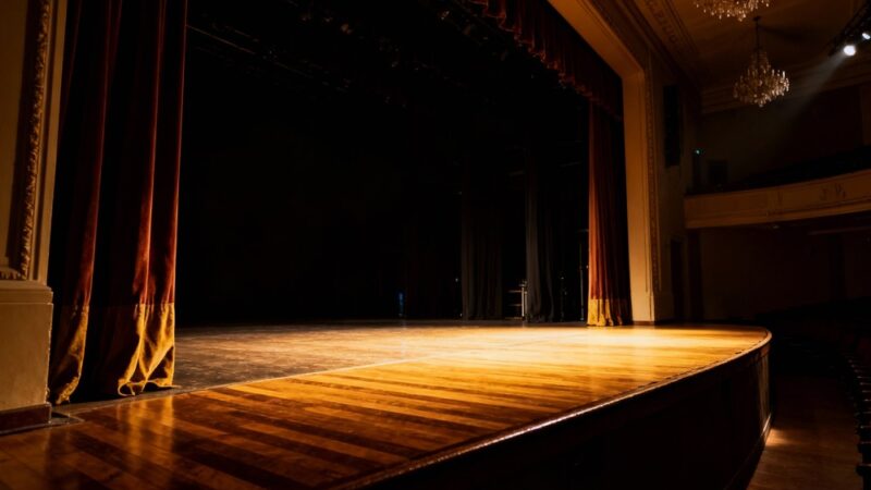 Zimowo-wiosenne teatralne hity w Krakowie!