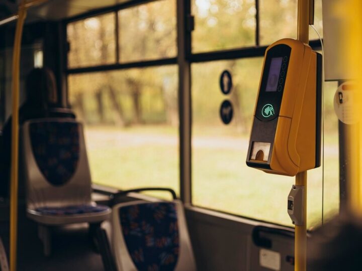 Więcej autobusów w weekendy przed świętami!