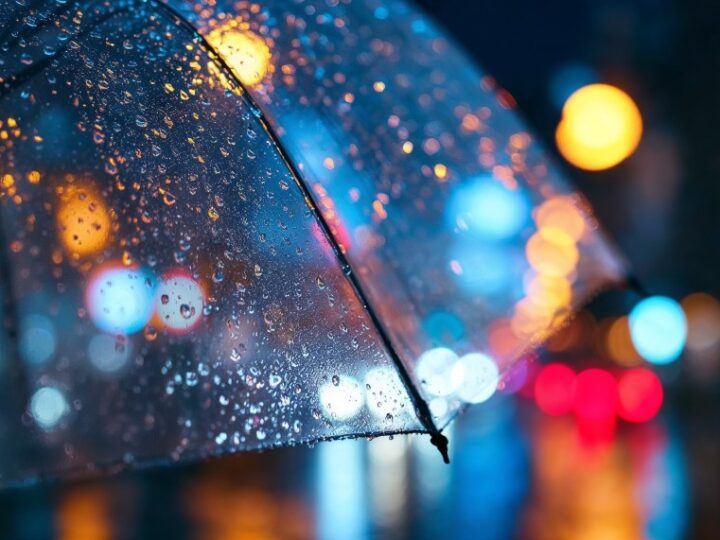 Gęsta mgła w Krakowie: Uważaj na niebezpieczne warunki podróży!