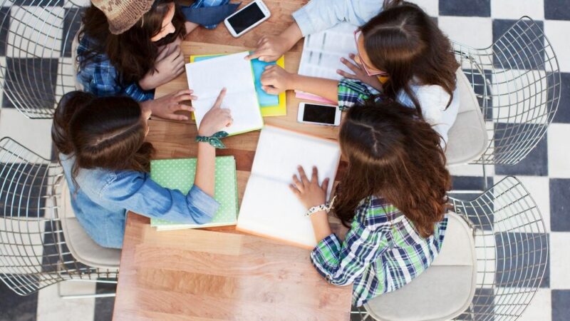 Małopolska przyspiesza cyfrową edukację: nowy projekt dla szkół