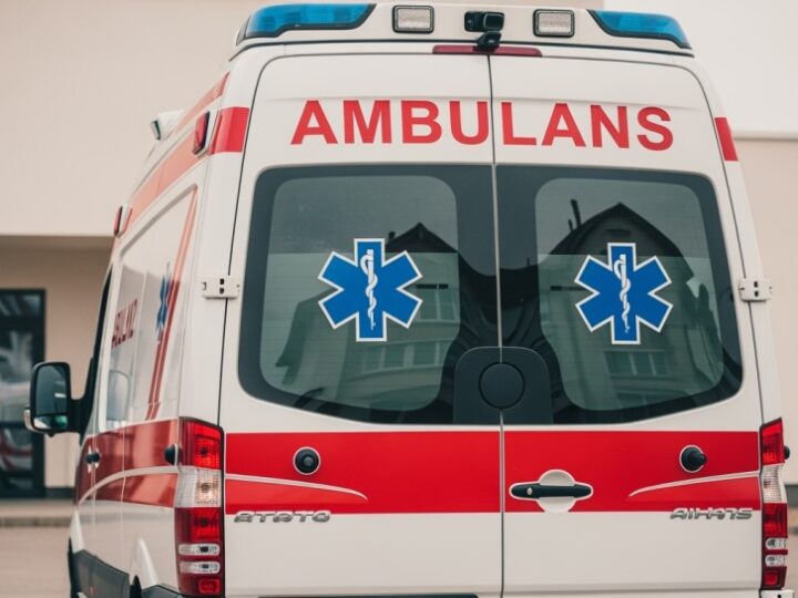 Edukacja w akcji: Bezpieczeństwo na lodzie z tarnowskimi służbami ratunkowymi