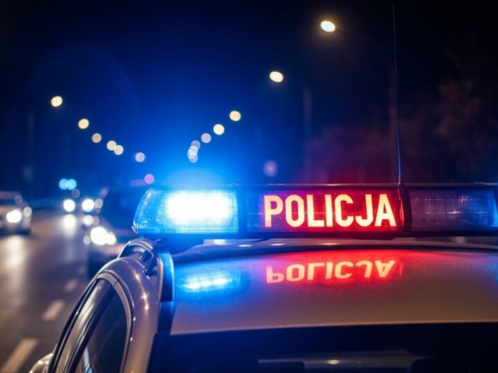 Mężczyzna w tarapatach atakuje policjantów nożem podczas interwencji