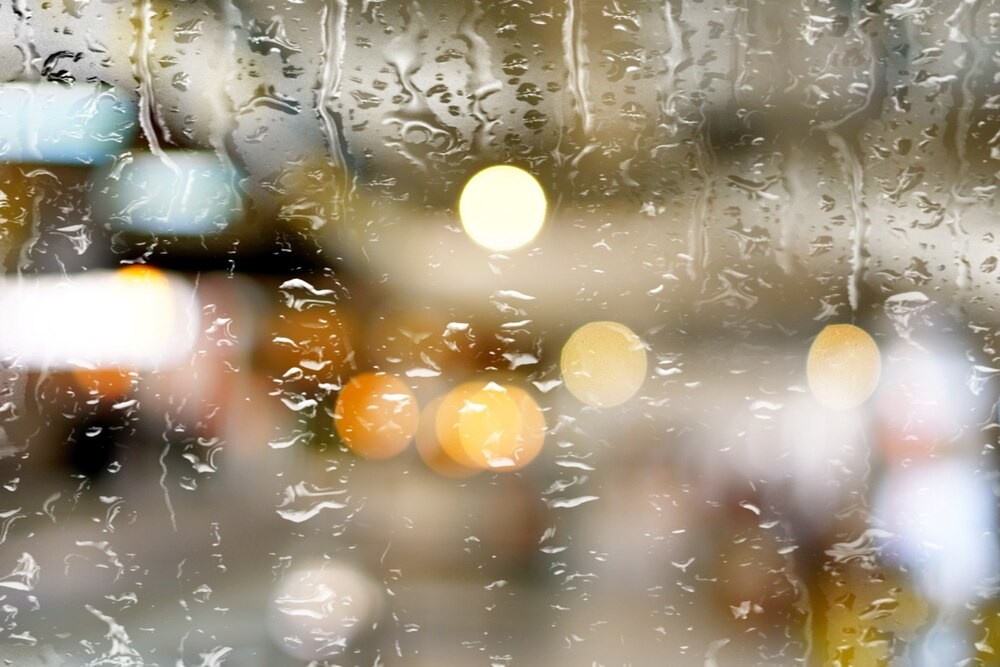 Zimowe wyzwania w Krakowie: Bezpieczeństwo na drogach i chodnikach!