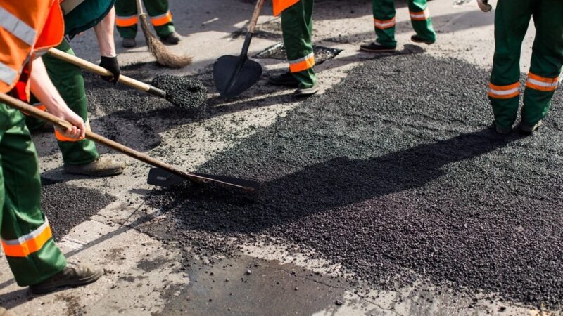 Linia 143 zmienia trasę – skrócenie kursów z powodu prac drogowych