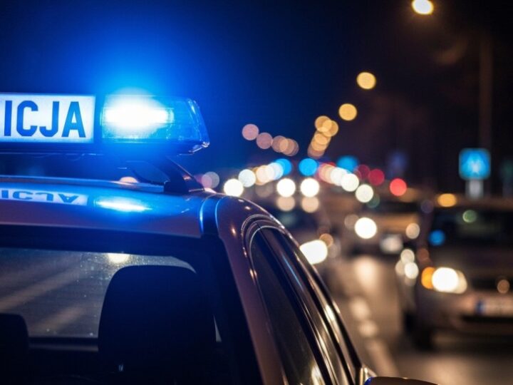 Kradzione auto w kolizji: sprawca zostawia ślad i ucieka