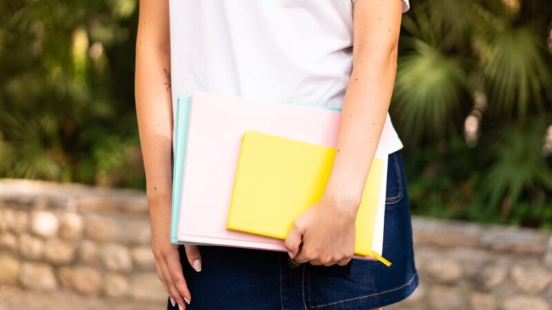 Dzieci z „Dzikiej Wioski” poznają tajniki pracy policji podczas ferii w Krakowie