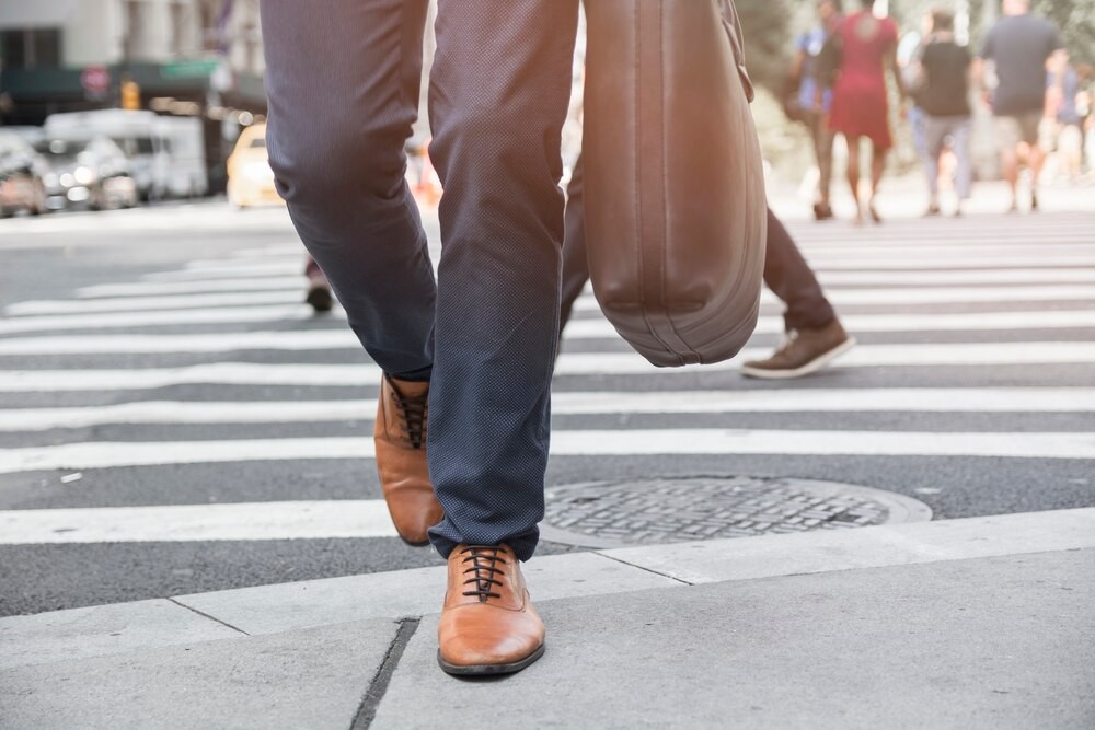 Tragedia w Krakowie: Mężczyzna zginął pod kołami pociągu na ulicy Kłuszyńskiej