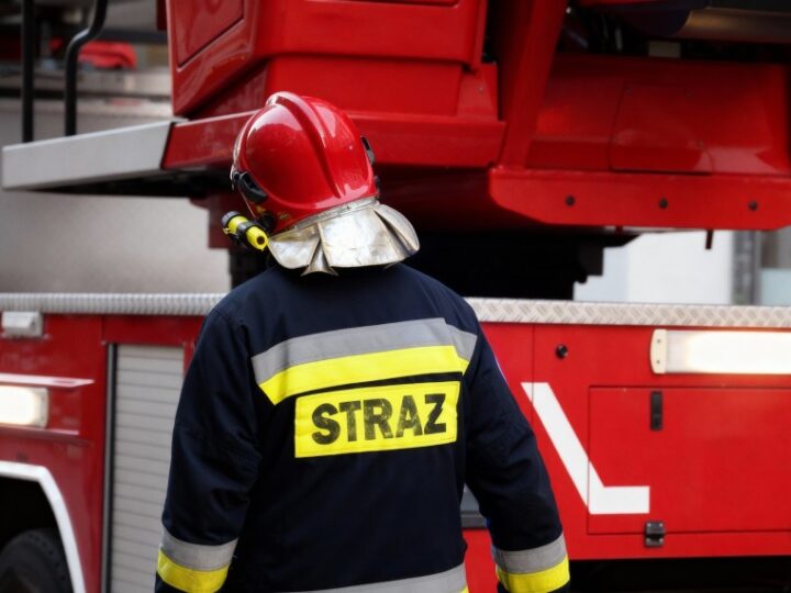 Nowy ciężki wóz ratowniczo-gaśniczy dla Wojskowej Straży Pożarnej