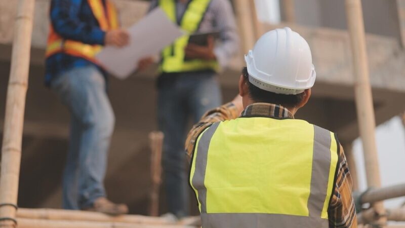 Pierwsza łopata wbita pod budowę żłobka w Wawrzeńczycach!