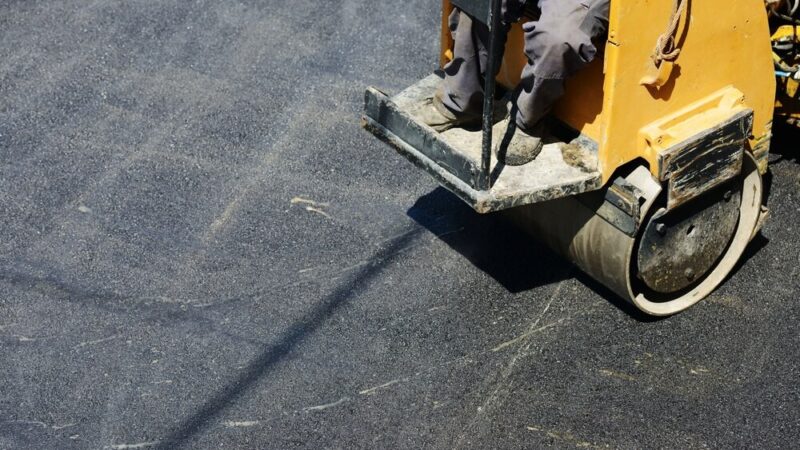 Nowa nawierzchnia na ul. Puszkarskiej w ramach Paktu dla krakowskich osiedli