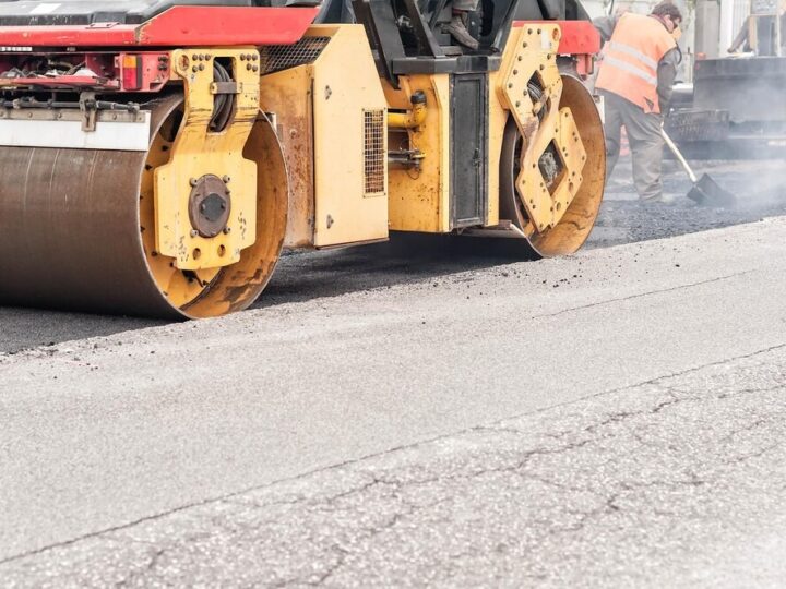 Wiosenne remonty dróg w Krakowie: Kierowcy, bądźcie czujni!