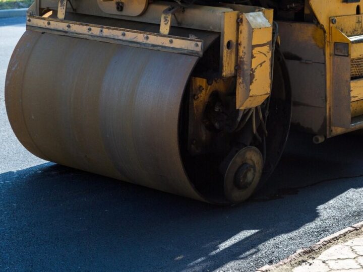 Czasowe zmiany w ruchu na ul. Miłkowskiego z powodu budowy ul. 8 Pułku Ułanów