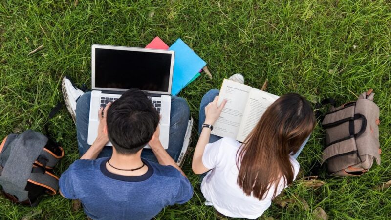 Młodzi recytatorzy w Kryspinowie: W hołdzie polskiej literaturze i patriotyzmowi